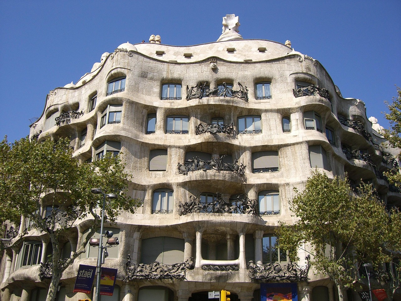 things nobody tells you about moving to Spain