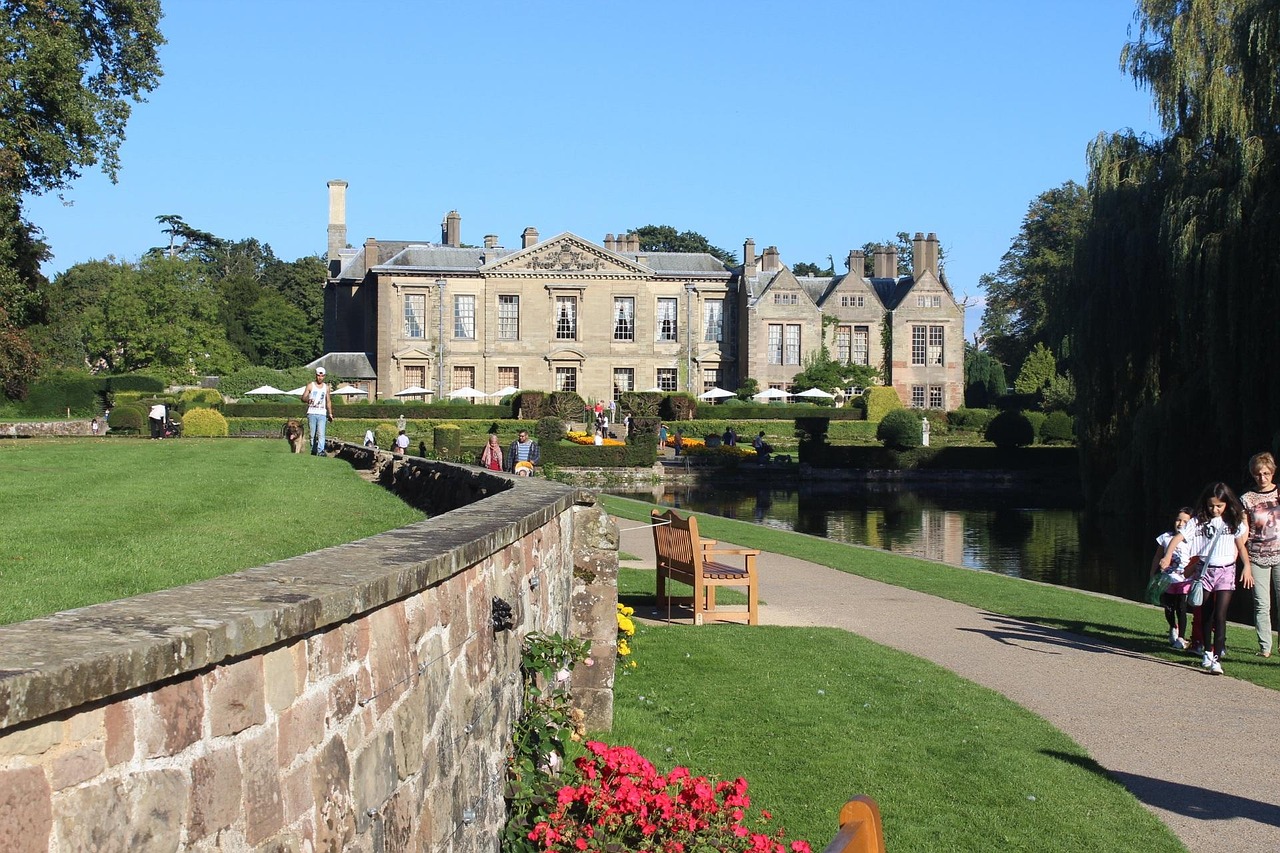 How to stay healthy while travelling in the UK